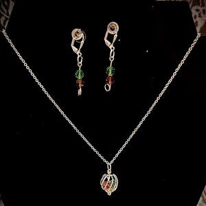 Sterling Silver Cable Chain with chocolate and green chrystal's